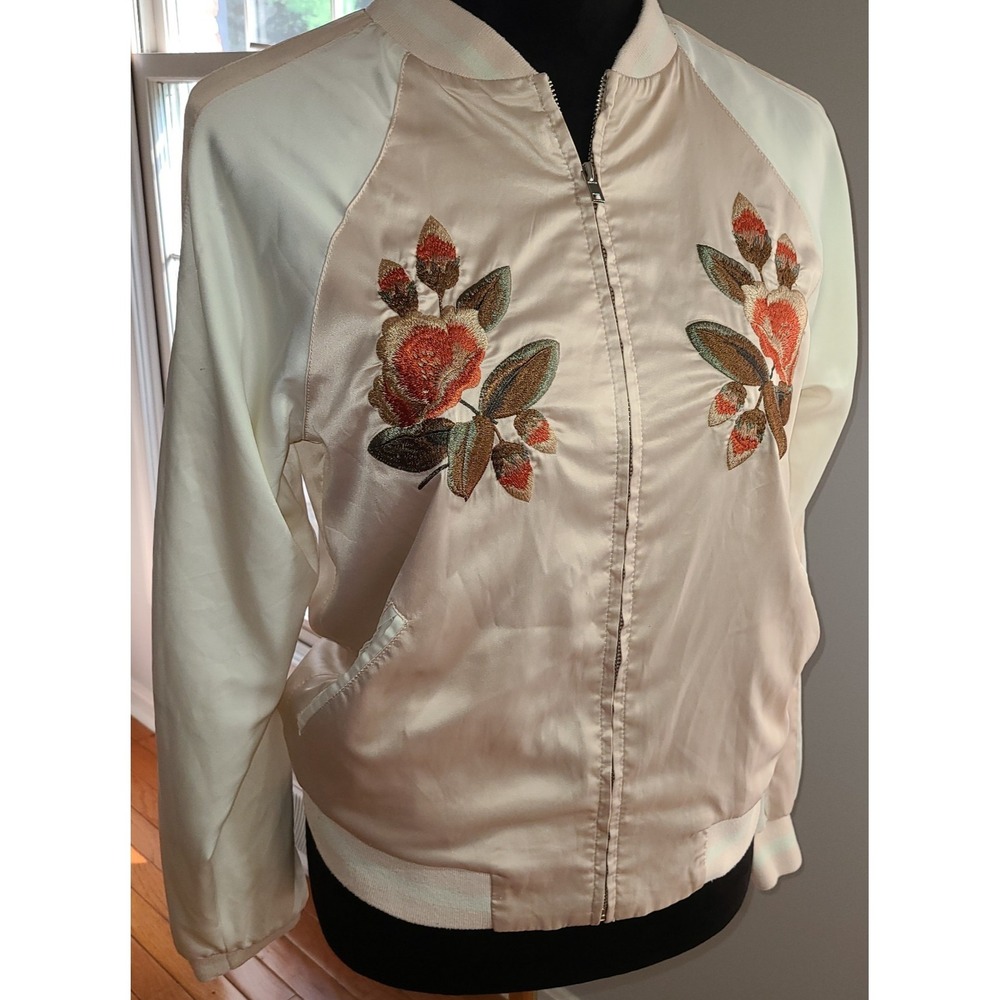Forever 21 Plus Womens Sz Sm Pink Cream Satin Bomber Jacket Floral Embroidered